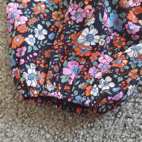 3rd + Fourth Floral Blouse - Picture 6 of 12